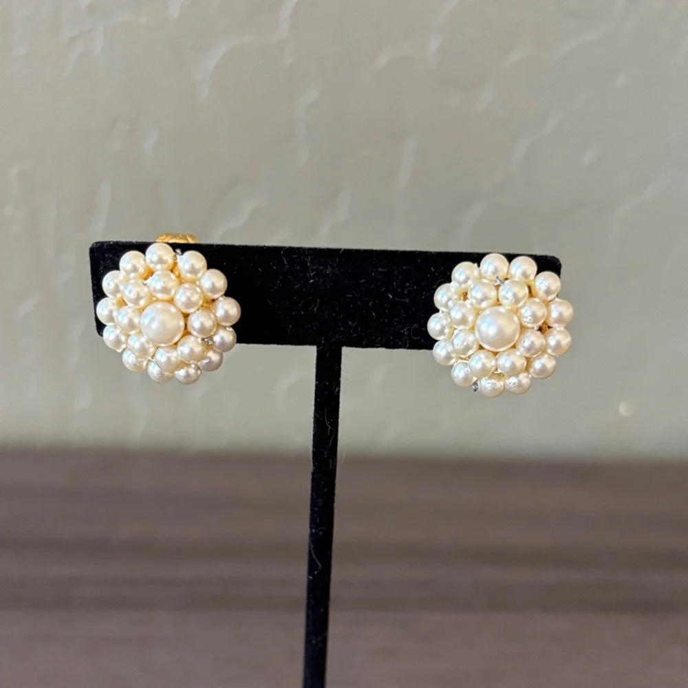 Vintage Faux Pearl Cluster‎ Clip On Earrings